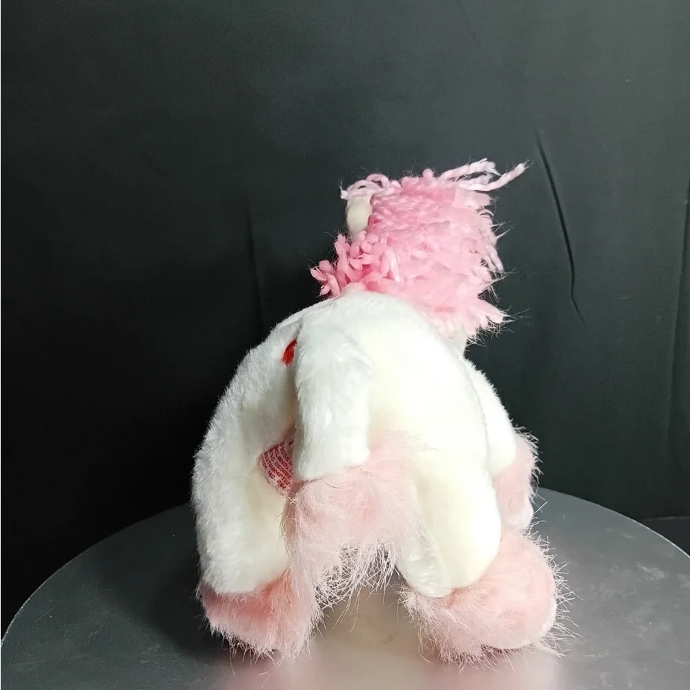 N/A fluffy gold toy